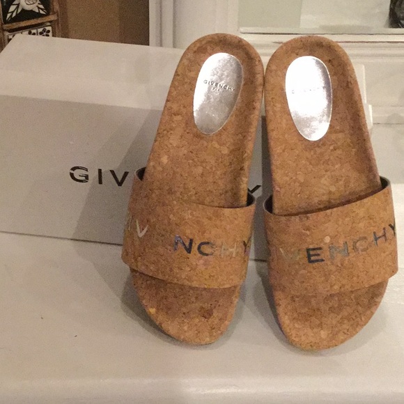 givenchy online outlet